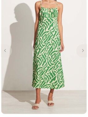 EUC Faithfull The Brand green pattern midi dress- size 4